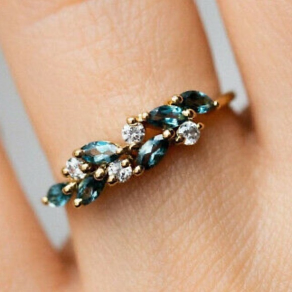 New 18k gold plated 💍 diamond ring - Picture 6 of 6